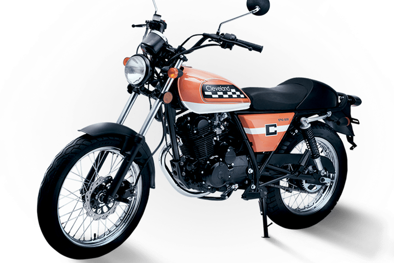 Second motorcycle is the Cleveland Cyclewerks Ace Deluxe. The motorcycle looks less premium than the Misfit and it carries very basic headlamp and rear view mirrors. There is a rear body cowl and that looks to be removable, keeping in mind the practicality factor. The Ace Deluxe will most likely be priced less than the Misfit.