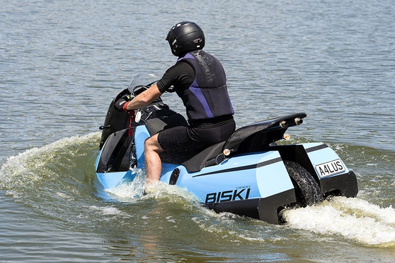 Here's to hoping that the production ready version will be better and it will find customers who have to cross two-three lakes on their way to work every day.