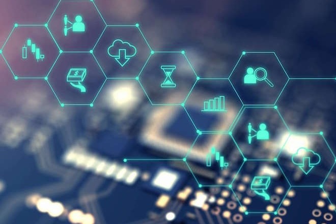 Indian states embrace Bitcoin technology Blockchain; Maharashtra CM Dev Fadnavis says it builds trust