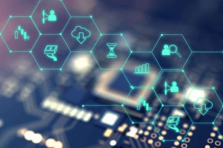 Indian states embrace Bitcoin technology Blockchain; Maharashtra CM Dev Fadnavis says it builds trust Indian states embrace Bitcoin technology Blockchain; Maharashtra CM Dev Fadnavis says it builds trust