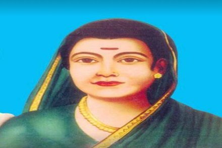 savitribai phule, savitribai phule birth anniversary, savitribai phule first woman teacher, jyotirao phule, social reformer, women education 