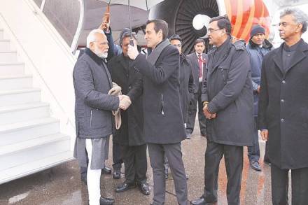 Narendra Modi, Davos, narendra modi in davos, World Economic Forum , Dharmendra Pradhan, global investors,  Sweden, anrendra modi in sweden, india Narendra Modi, Davos, narendra modi in davos, World Economic Forum , Dharmendra Pradhan, global investors,  Sweden, anrendra modi in sweden, india