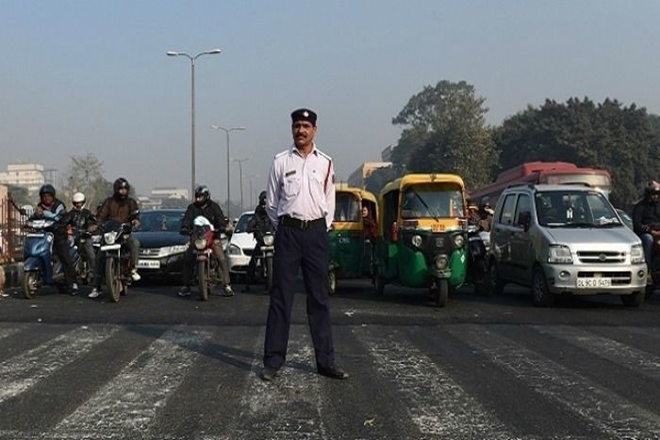 Delhi Traffic police, traffic police, hi-tech bikes, delhi traffic, delhi traffic management, Bajaj Pulsar, TVS Apache Delhi Traffic police, traffic police, hi-tech bikes, delhi traffic, delhi traffic management, Bajaj Pulsar, TVS Apache