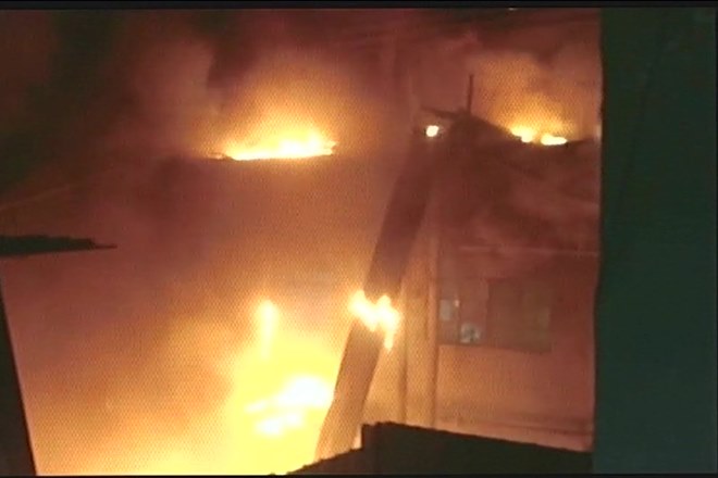 Delhi, fire in Delhi, massive fire in Delhi
