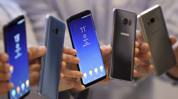Samsung Galaxy S9 & Galaxy S9 Plus- The Galaxy S9 and Galaxy S9 Plus will be the biggest of the phones announced in 2018, continuing to perfect what have so far shaped up to be the best phones of 2017. Expect to see an announcement on February 26, at Mobile World Congress 2018 with a potential release date in March. New in both models is likely to be the 7nm Snapdragon 845 or 8nm Exynos 9810 processor, with a dual-lens rear camera on the Plus, and fingerprint scanners embedded into the Infinity display. The performance will definitely get a boost, and we might see Samsung finally go above the 4GB of RAM seen in the company's previous flagships. The design is not likely to change significantly, and hopefully neither will the price. (IE)