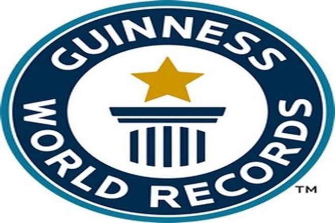 Guinness Book of World Records, Indian teacher, Maharashtra, alphabets