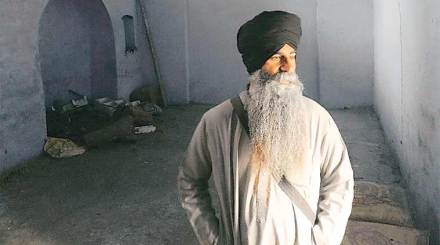 Jeet Singh, the priest of Gurudwara and guardian of the mosque (Source: IE) 