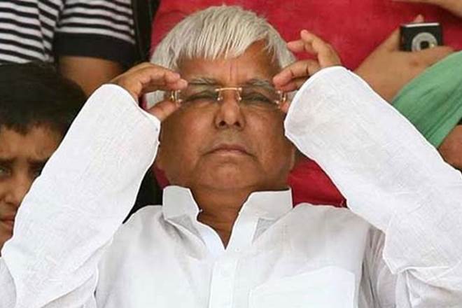 Two of Lalu's aides follow him to the jail