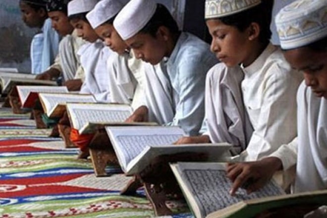 Uttarakhand madrassas, Uttarakhand madrassas pm modi pictures, narendra modi, pm modi, modi picture in madrassa, Uttarakhand madrassas with modi photo, modi government