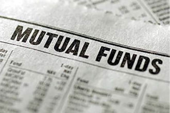 mutual funds, TRI benchmark, Total Return Index, Price Return Index, HDFC, IDFC, TRI, TRI returns,IDFC Classic Equity, SBI Magnum Multicap, DHFL Pramerica Diverse Equity, Sundaram Equity Multiplier