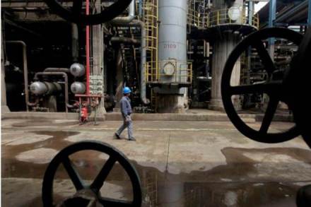 Oil prices, Asia, OPEC, Prices for Brent crude oil futures, Asian refiners, Russia, global economic growth, supply of oil products, Chinese diesel exports Oil prices, Asia, OPEC, Prices for Brent crude oil futures, Asian refiners, Russia, global economic growth, supply of oil products, Chinese diesel exports