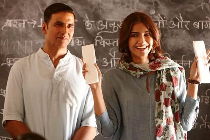 Padman box office, padman, Akshay Kumar, padman release date, padman bookings, padman ticket, padman song, padman story, Deepika Padukone,Padmaavat,  Aamir Khan, Shah Rukh Khan,  Salman Khan, radhika apte, 