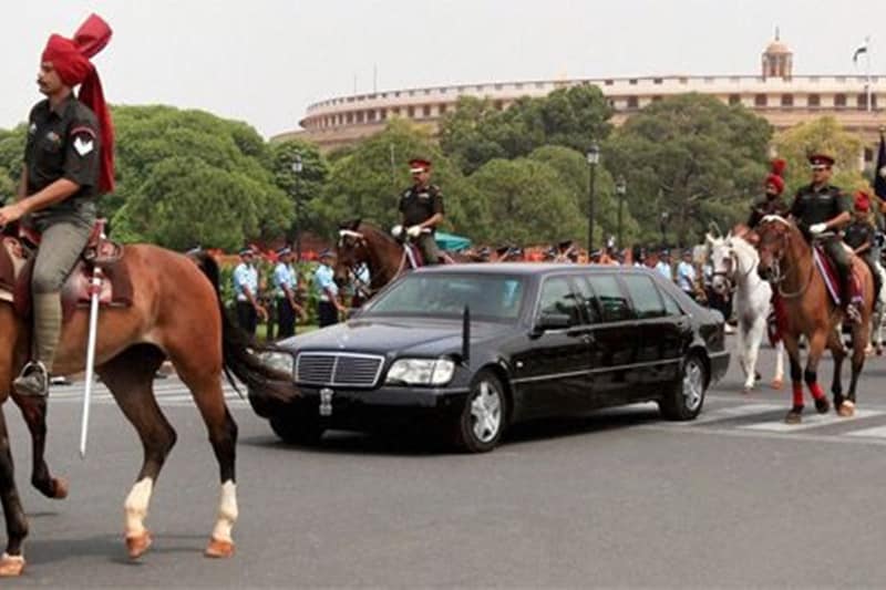 Pratibha Patil, The first ever female President that India has seen, was upgraded from the Mercedes-Benz S-Class W140 to W221 S-Class S600 Pullman limousine. It was with Patil, the next generation of the S600 was employed for use by the head of state.