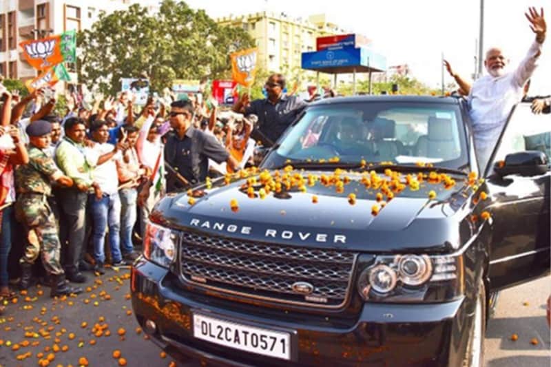 After Singh, current Prime Minister Narendra Modi took office and is driven in a heavily fortified, petrol powered BMW 7-Series 760 Li luxury sedan, commissioned specially for him. However, Modi switched his official state car to an armoured Range Rover Sport.