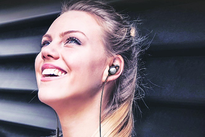 samsung, samsung anc headphones, samsung earphone price