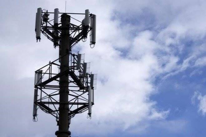 telecom sector revenue, drop in telecom sector revenue, government's revenue from telecom sector