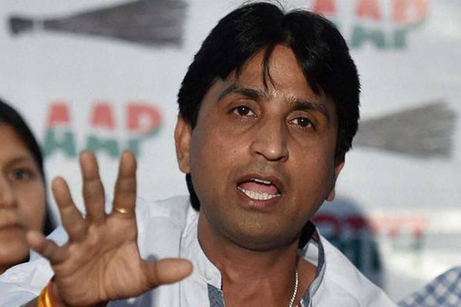 Kumar Vishwas, Rashtriya kavi Sammelan, AAP, Aam Aadmi Party, Delhi government, Poet Kumar Vishwas, Arvind Kejriwal