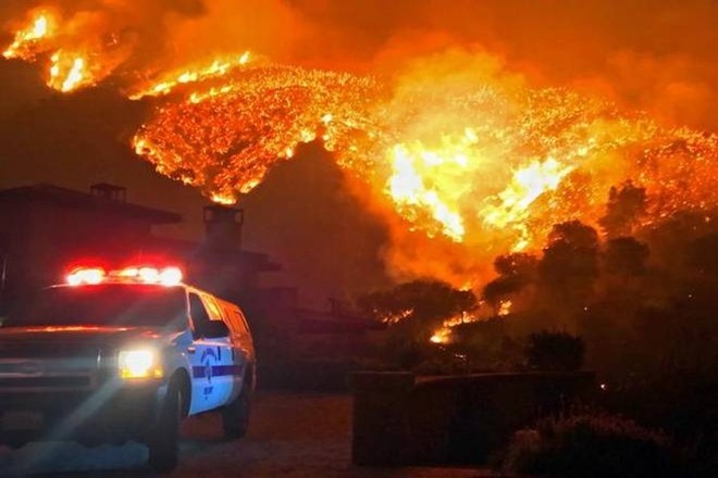 California wildfire, news on California wildfire, latest news on California wildfire,  Ventura, Los Angeles, largest wildfire in claifornia, Los Angeles
