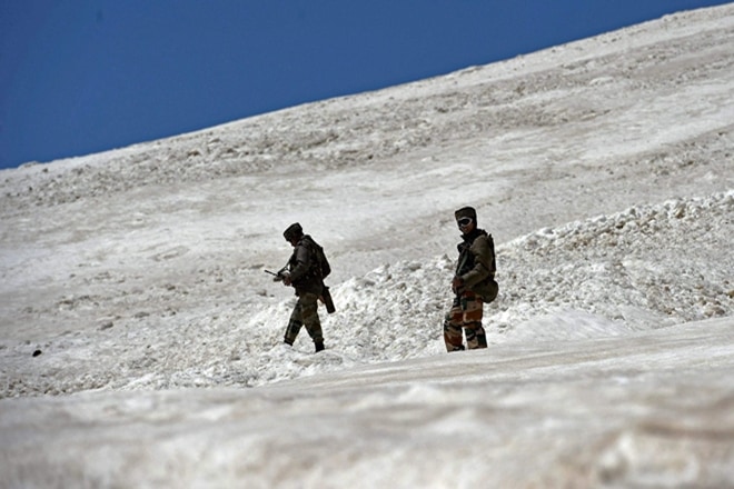 zojila tunnel, zojila pass, kashmir zojila pass, new zojila project in kashmir, nitin gadkari, ILFS, nitin gadkari, jammu kashmir tunnel project, latest government project