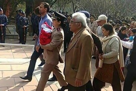 iaf chopper crash, iaf chopper crash assam, majuli iaf chopper crah, army wife, army wife attending funeral, major kumud dogra, Wing Commander D Vats, viral photo, trending news, IAF chopper crash, Majuli district, Wing Commander D Vats