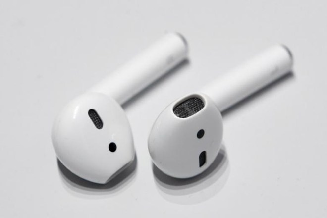 Exploding Airbuds Apple Apple AirPod explodes in the US - Technology News | The Financial Express