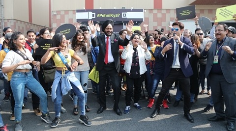 Auto Expo 2018: A Flash Mob for Road Safety adds some light hearted fun to the Expo!