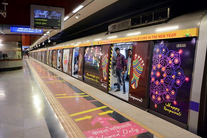 Technical snag, delhi metro, yellow line, delhi metro route, Samaypur Badli, Huda City Centre,  Kashmere Gate, Rajiv Chowk,Vishwavidyala 