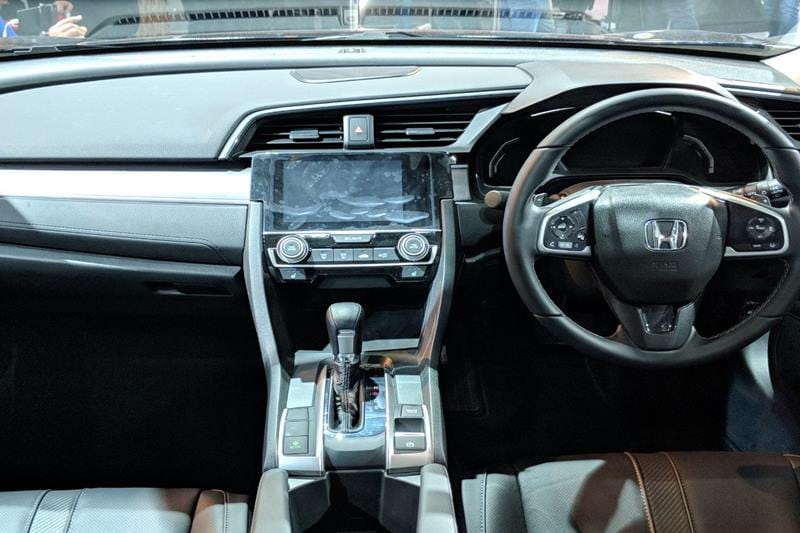 Honda Civic in its 10th generation now features a touchscreen infotainment display with navigation