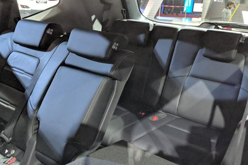 Honda CR-V will make its India comeback and now will get three-tier seating and will challenge the likes of Toyota Fortuner and Does Endeavor.