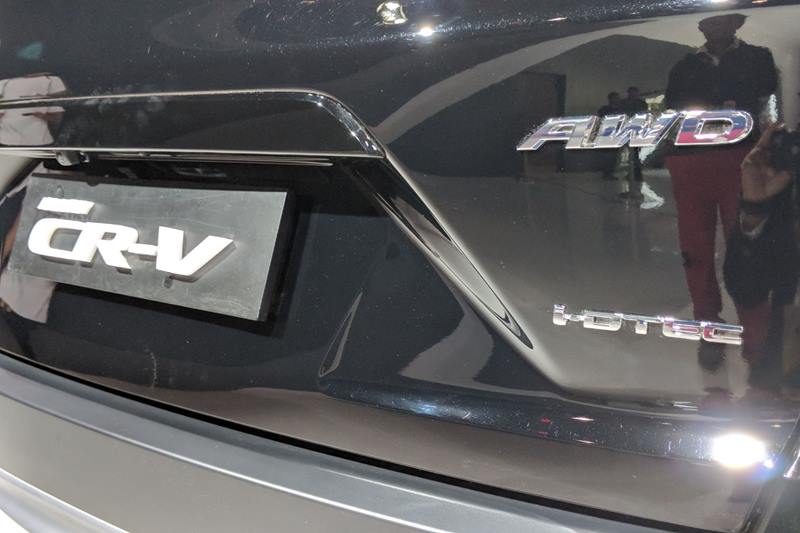 For the first time in India, 2018 Honda CR-V will come with a i-DTEC diesel engine. Honda CR-V is expected to make its India debut in June 2018.
