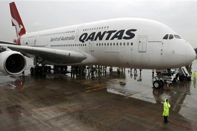 qantas, qantas airways, boeing, boeing 787, boeing 787 option lapse, Alan Joyce, jetstar, 99 A320neo family, dreamliner jets, airbus a321neos