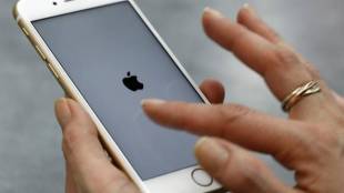 Apple, Google, iCloud, Amazon, Microsoft, iOS, iCloud services, Google iCloud, iCloud data, technology