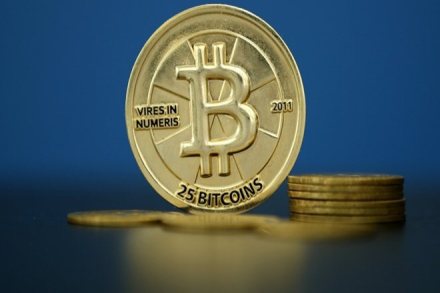 South Korea, cryptocurrency trading, cryptocurrency, domestic cryptocurrency exchanges, Blue House