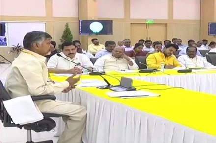 BJP, TDP, BJP TDP alliance, chandrababu naidu, NDA alliance, union budget 2018, unhappy TDP , TDP unhappy with BJP, andhra pradesh special category status, TDP parliamentary meet