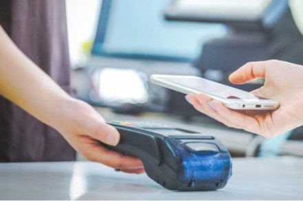 Mobile Wallet transactions in India swell 40 times in just 5 years; beat cash on delivery in e-commerce Mobile Wallet transactions in India swell 40 times in just 5 years; beat cash on delivery in e-commerce