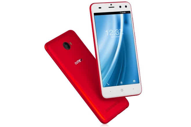 Intex Elyt Dual Royal Red Limited Edition has dual front cameras as its biggest USP and will be available to purchase from offline stores at a price of Rs 6,999