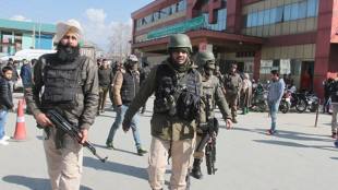 jammu traffic, Jammu-Srinagar highway, Jammu-Srinagar highway traffic, Jammu-Srinagar highway closed, Jammu-Srinagar trafic,