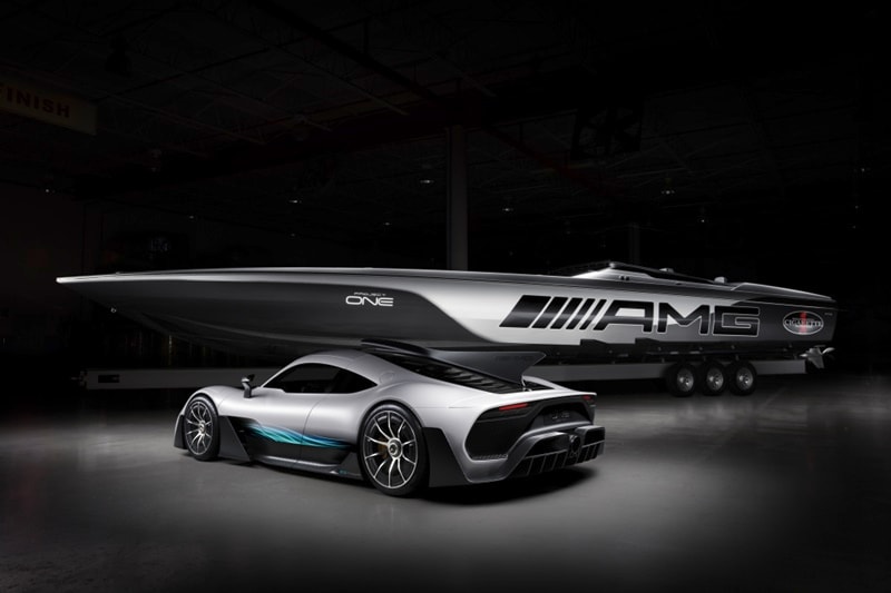 The Cigarette Racing 515 Project ONE is inspired by the Mercedes-AMG Project ONE, a two-seater hyper car that promises to bring the latest Formula 1 hybrid technology from the race track to the road. This mid-engined (ahead of the rear axle) high-performance hybrid will have over 1,000 hp, offer a top speed beyond 350 km/h and reach 11,000 rpm, which is currently unique for any roadgoing vehicle