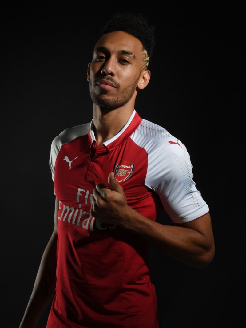 3- Pierre-Emerick Aubameyang was a last minute deal between Borussia Dortmund and Arsenal. The Gunners bought the Gabon national for £56m. (Twitter/Arsenal FC)