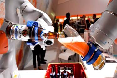 robot, robot in 2018,  Symphony Ventures India, AI, IT BPO, RPA