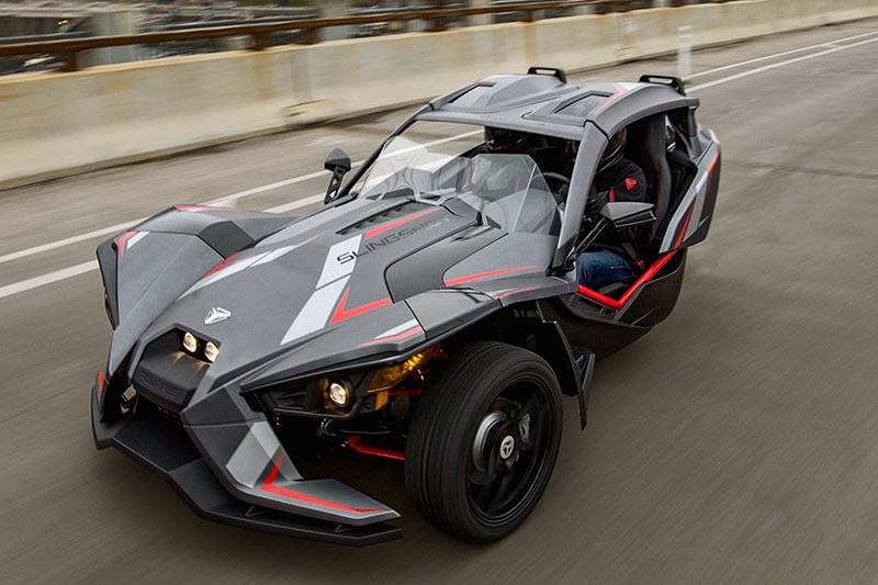 Polaris Slingshot Grand Touring LE is powered by a GM Ecotec 2.4L DOHC 4 Cylinder engine wit 173 Hp of power mated to a 6-speed gearbox.