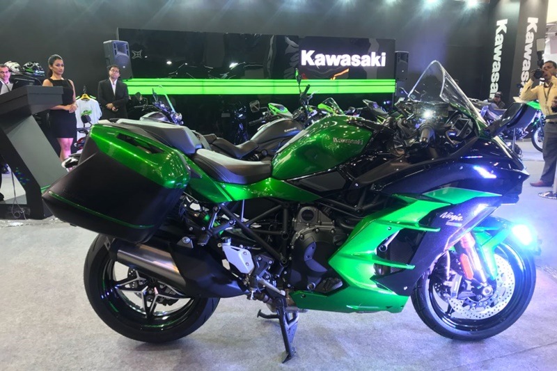 Kawasaki Ninja H2 SX: A sports tourer version of the Kawasaki Ninja H2, the H2 SX was launched during the 2018 Auto Expo, along with its special edition version as well. Kawasaki Ninja H2 SX is a unique sports tourer as it is powered by a supercharged engine, which isn't usually used on sports tourer, but Kawasaki says that it has tweaked the gear ratios to better suit touring acceleration. The 200 hp Kawasaki Ninja H2 SX will retail in India at Rs 21.8 lakh and the Kawasaki Ninja H2 SX SE at Rs 26.8 lakh (prices are ex-showroom).