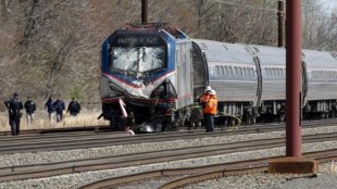 us train accident, us, us lawmakers, truck hit by train, train accident