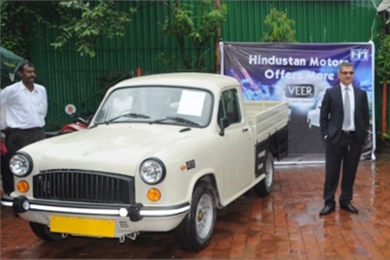 HM Veer: HM tried and tested a lot with the Ambassador, one of which was a pick-up truck. Launched initially in West Bengal and later across the nation. You can't help but imagine that am Ambassador was cut against its will and forced to mutate into a pick up. (Image: goaonwheels)