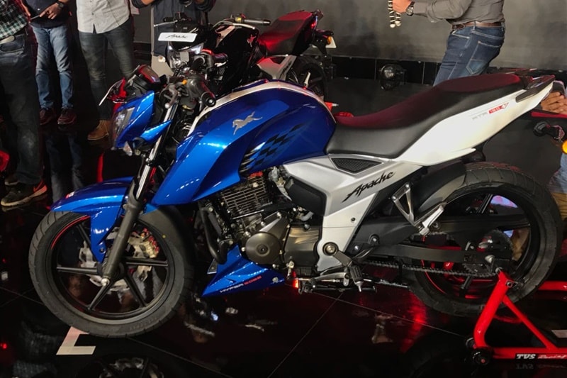 TVS Motor Company is on a roll, something evident in its recent three launched this year that started with TVS Apache RR 310 and then the TVS Ntorq 125 and now the TVS Apache RTR 160 4V. For starters, the new Apache RTR 160 4V is a thorough update. The design is new and so are the specifications.