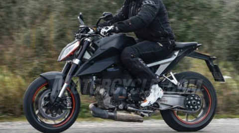 New 2019 KTM 1290 Super Duke R spied testing: Triumph Speed Triple challenger likely to come with Euro-V engine