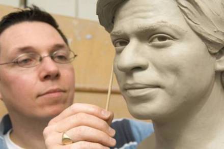 shah rukh khan, shah rukh khan wax statue, srk statue, shah rukh khan wax statue in madame tussads, shah rukh khan movie, shah rukh khan new movie, shah rukh khan news