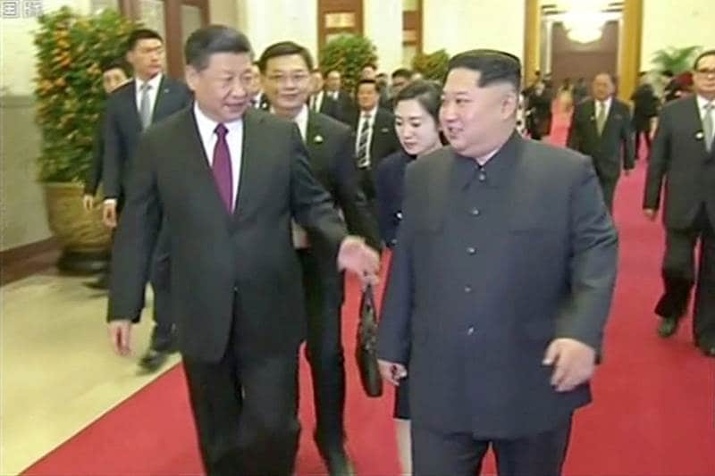 kim jong un, n korea kim jong un, kim, kim jong wife, kim jong un china, kim jong un in china, xi jinping, china, kim jong train, kim jong un train