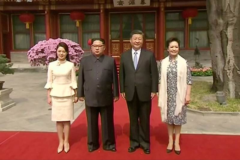 kim jong un, n korea kim jong un, kim, kim jong wife, kim jong un china, kim jong un in china, xi jinping, china, kim jong train, kim jong un train