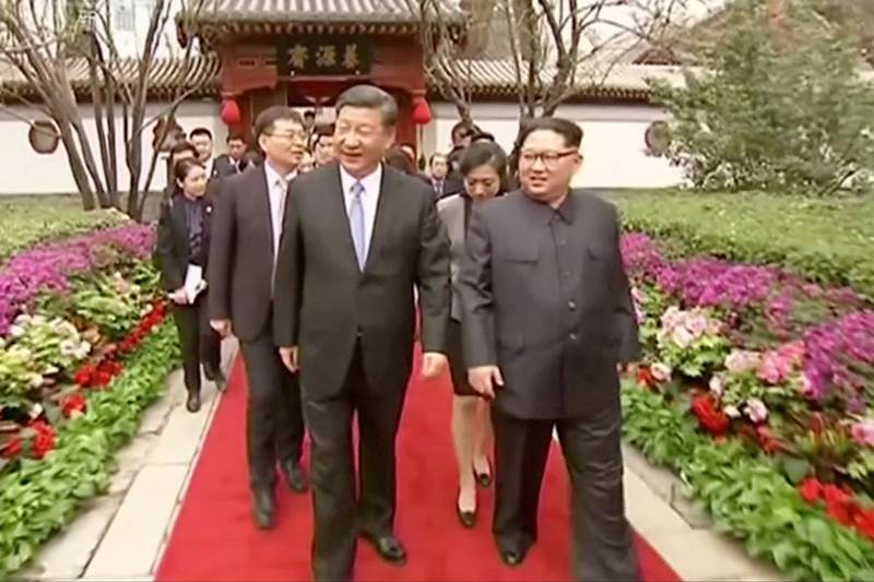 kim jong un, n korea kim jong un, kim, kim jong wife, kim jong un china, kim jong un in china, xi jinping, china, kim jong train, kim jong un train